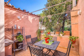 Отель Romantic Trastevere Fienaroli whit lovely Terrace  Рим